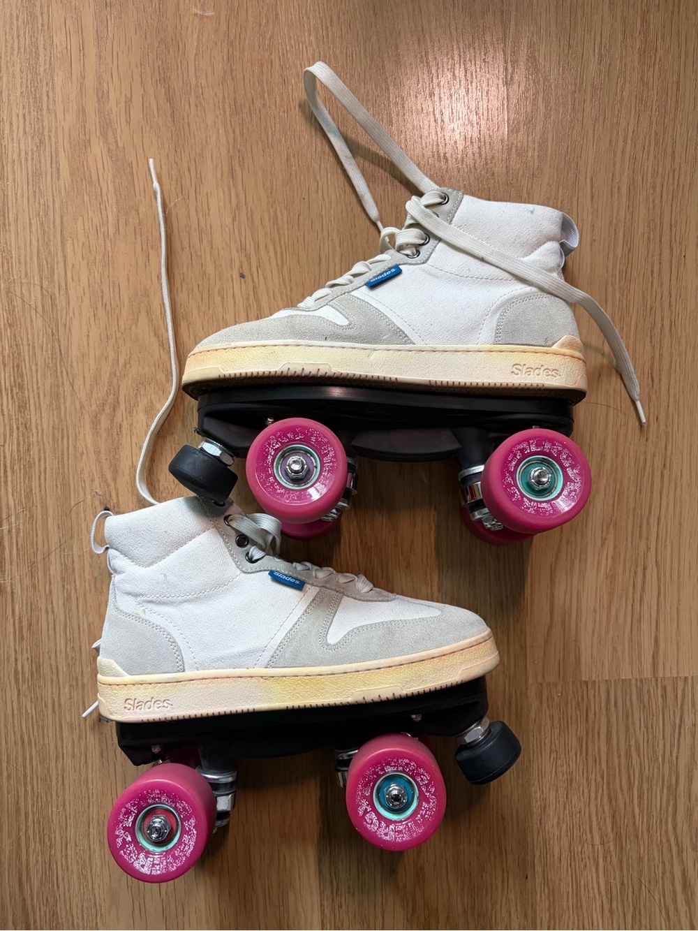 Flaneurz Detachable Roller Skate Sneakers
